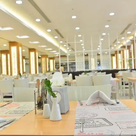 Tt Palace Hotel